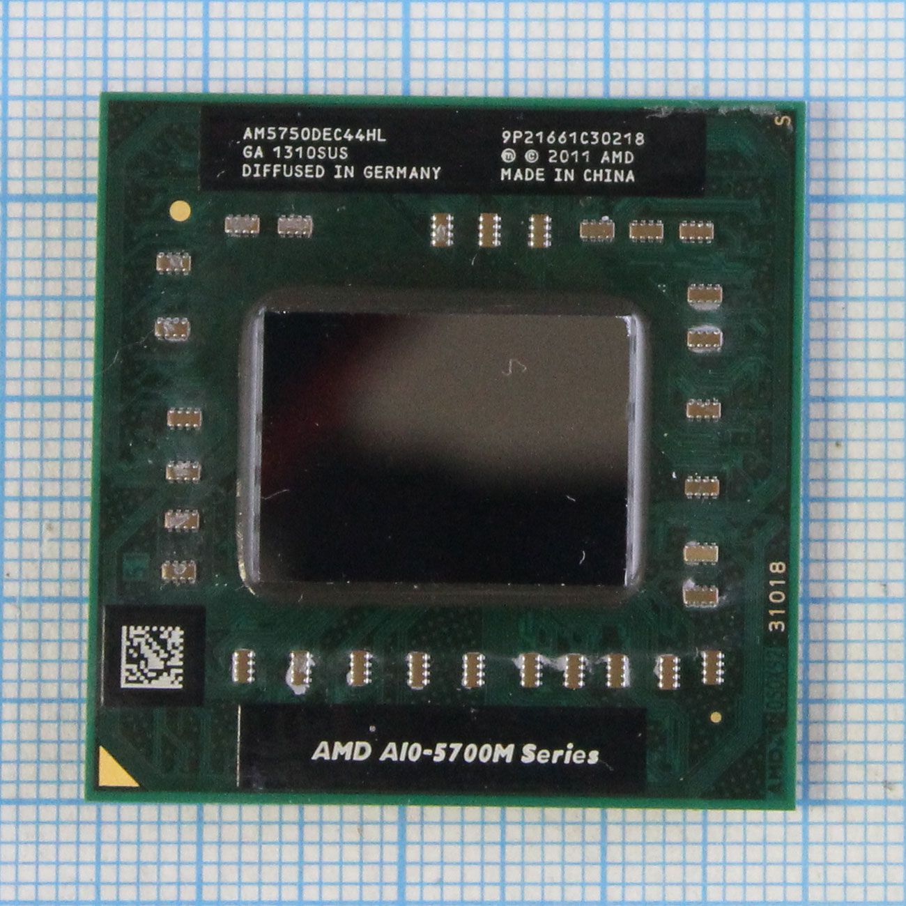 Сокет fs1. AMD a10 4600m. A10-4600m. Процессор Socket fs1 AMD a10-5750m - (am5750dec44hl) Richland 2500(3500) MHZ - 2000 руб.. APU AMD a10-5750m.