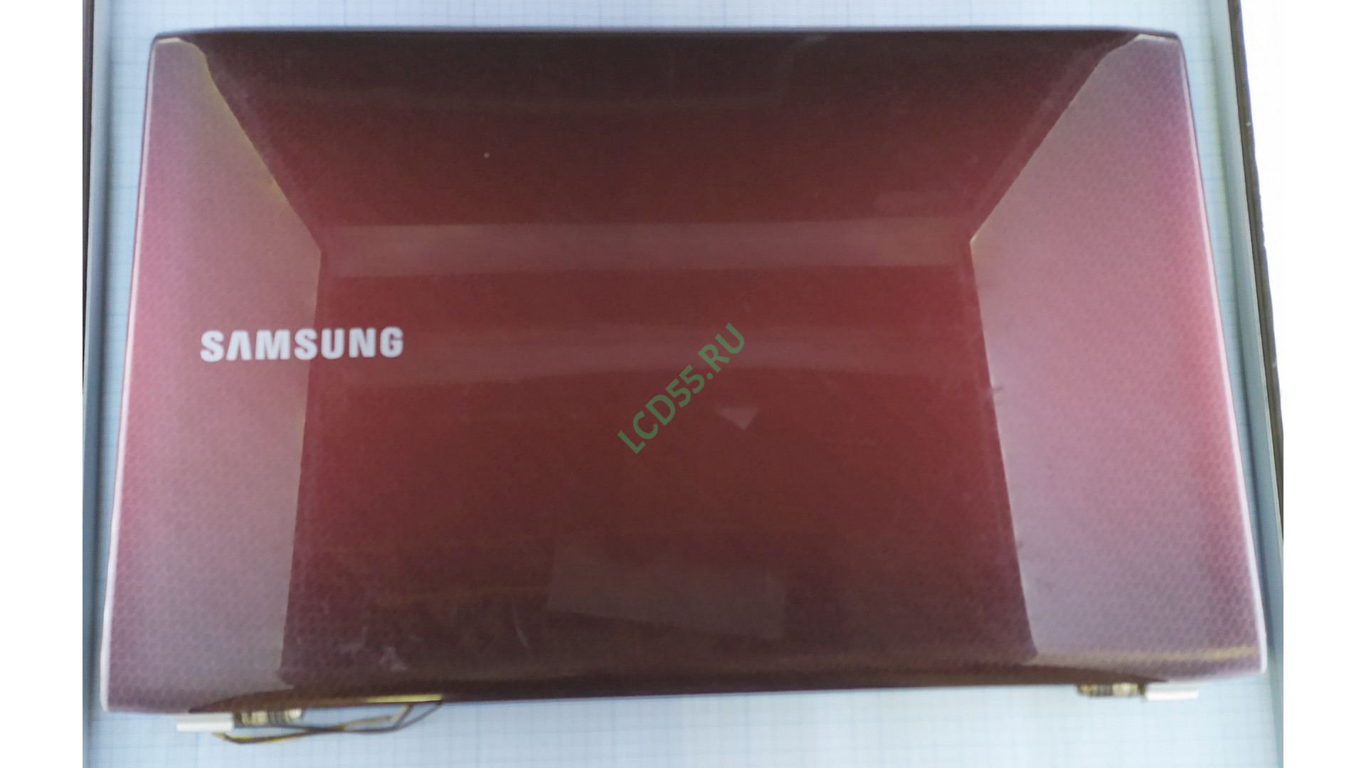 Крышка матрицы Samsung R730 (BA75-02511B) с петлями Б/у